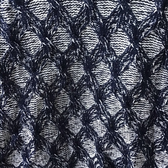 Banana Republic Navy Sweater - Picture 2 of 4